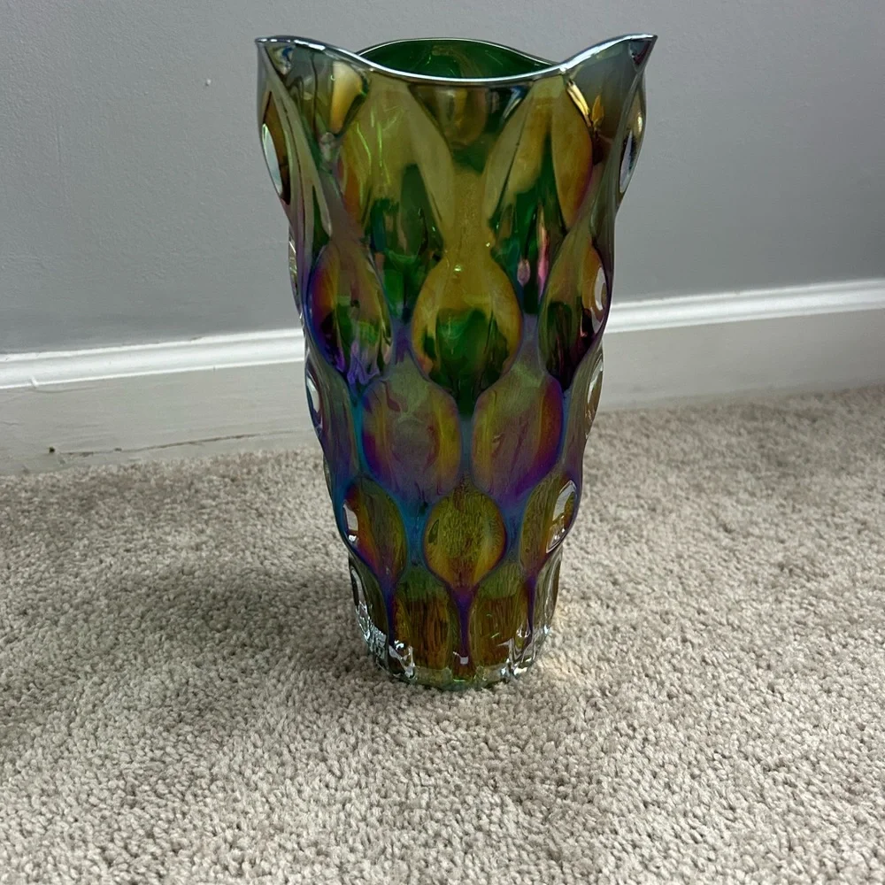 Large Green Optic Iridescent Glass Vase - Picture 4 of 7